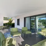 Malolu Luxury Βίλα